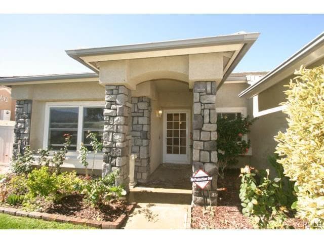 Building Photo - Beautiful Single Story 3 Bedroom Home in V...