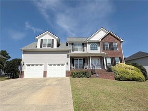 Building Photo - 511 Green Links Dr