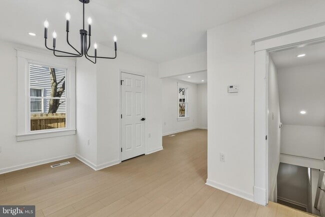 Building Photo - 507 Washburn Ave