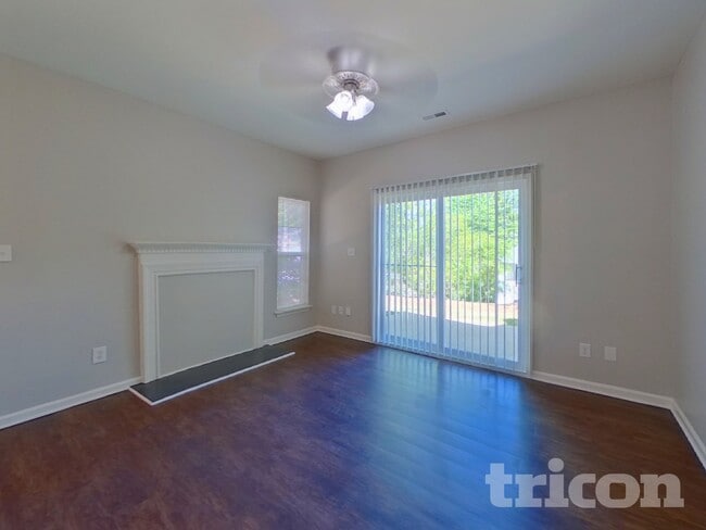Building Photo - 8872 Treyburn Dr