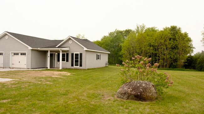 Foto del edificio - 100 Jay Bird Ln