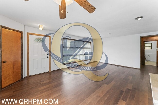 Foto del edificio - Available Now!