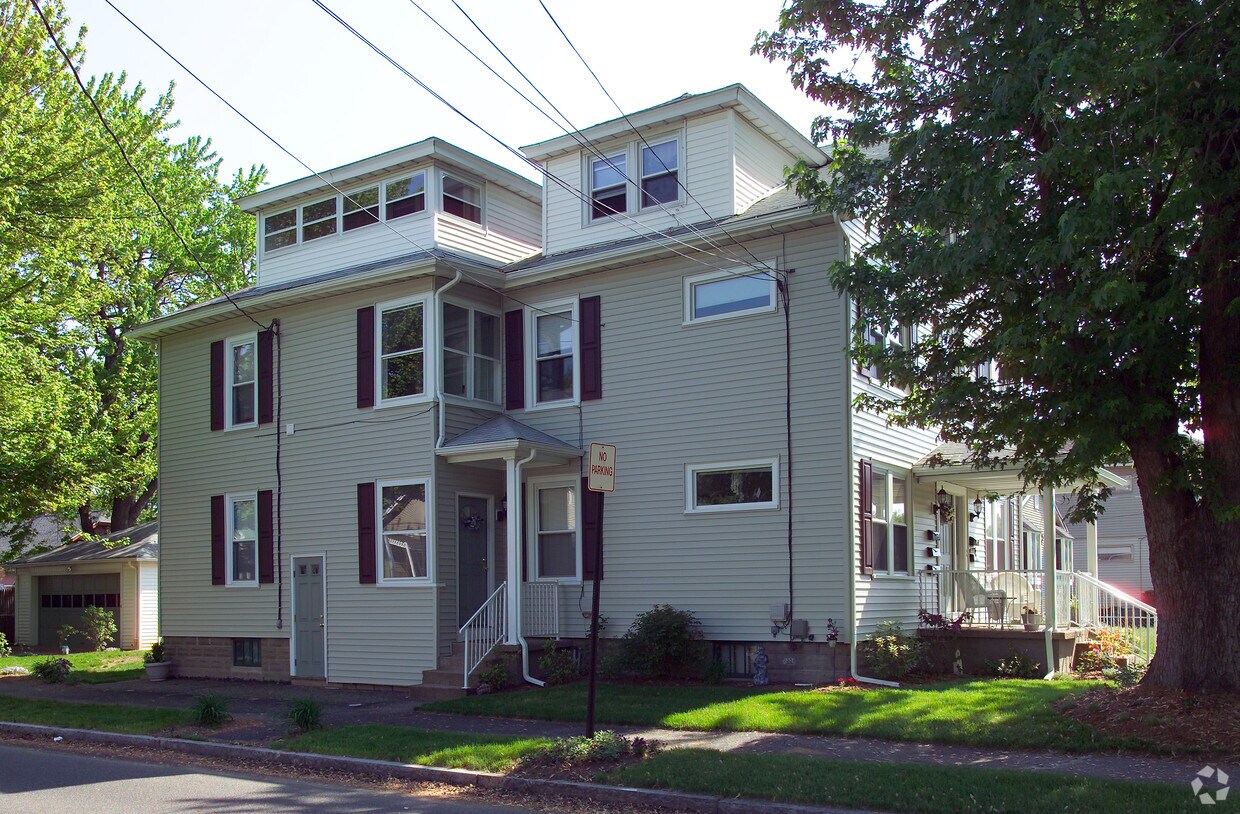 Building Photo - 100 Cote Ave