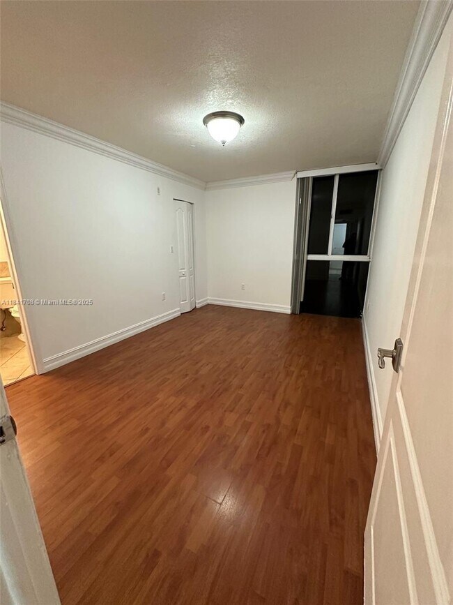 Foto del edificio - 7075 NW 186th St