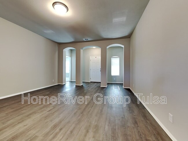 Building Photo - 7509 E 157th Pl S