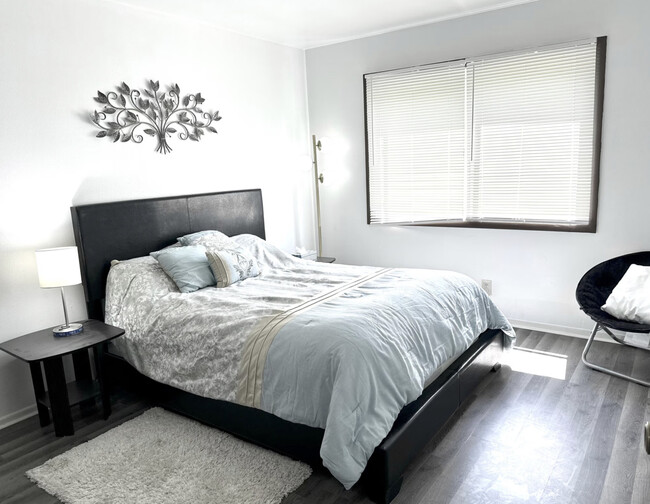 Building Photo - 4815 Creek View Rd