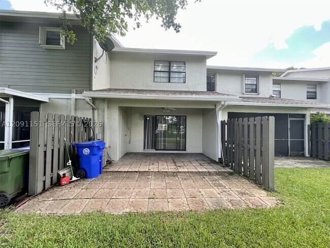 Building Photo - 10781 NW 11th St