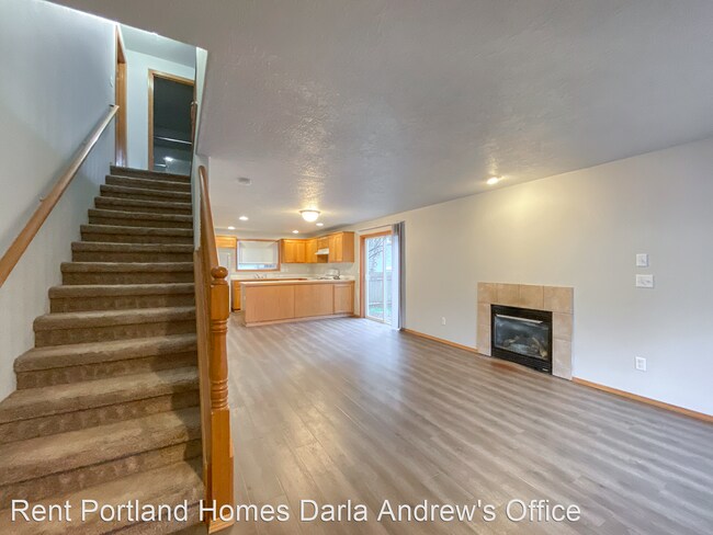 Building Photo - 3 br, 2.5 bath House - 3937 SE 117th Place