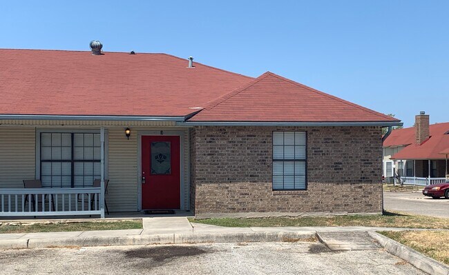 Foto del edificio - 4106 Lennox