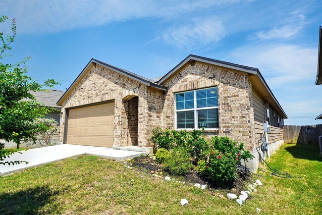 Building Photo - Stunning 4-Bedroom Home in Cobalt Canyon, ...