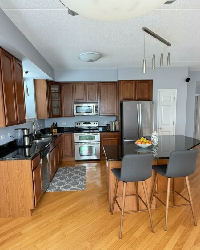 Foto del edificio - 77 N Quentin Rd