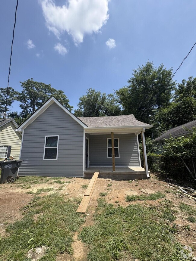 Building Photo - 811 Whitney Ave