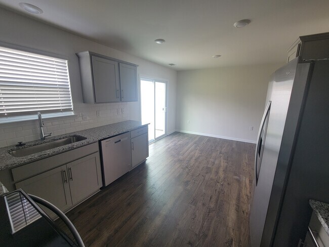 Foto del edificio - 114 Clear Creek Ln