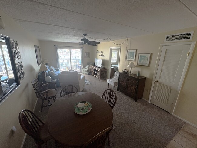 Foto del edificio - 708 S Tamiami Trl