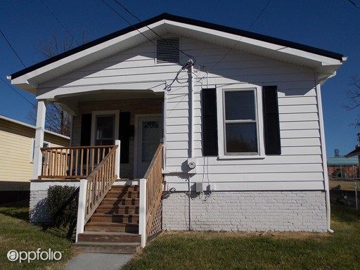 Primary Photo - 1008 N Boone St
