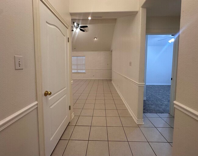 Foto del edificio - 1014 Sapphire St