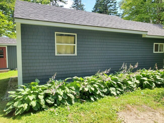 Building Photo - 134 Browns Rd