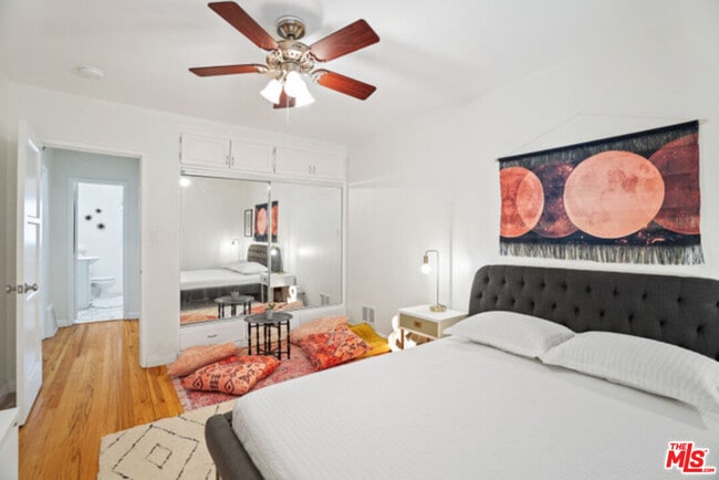 Building Photo - 474 S Roxbury Dr