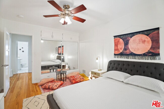 Foto del edificio - 474 S Roxbury Dr