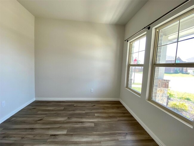 Building Photo - 1800 Canyon Ln