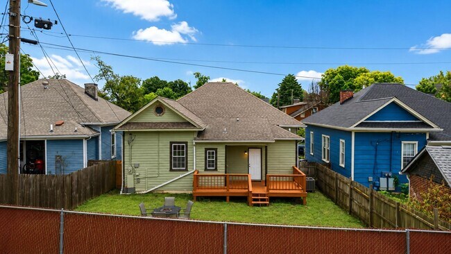 Building Photo - 1011 Gratz St