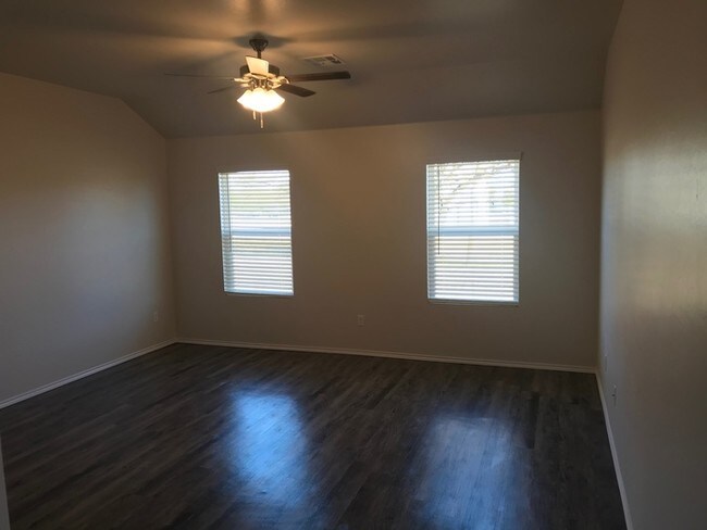 Foto del edificio - 2037 W Hunters Springs Way