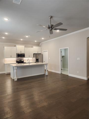 Foto del edificio - 3004 Timber Trail Dr