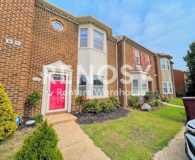 Building Photo - 628 Creekside Ct