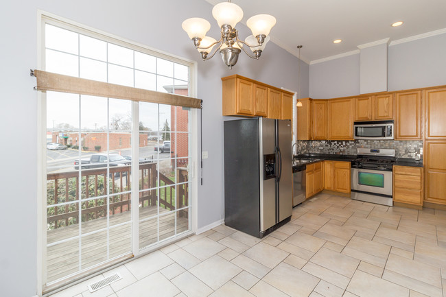 Foto del edificio - 3785 W Columbus Ave