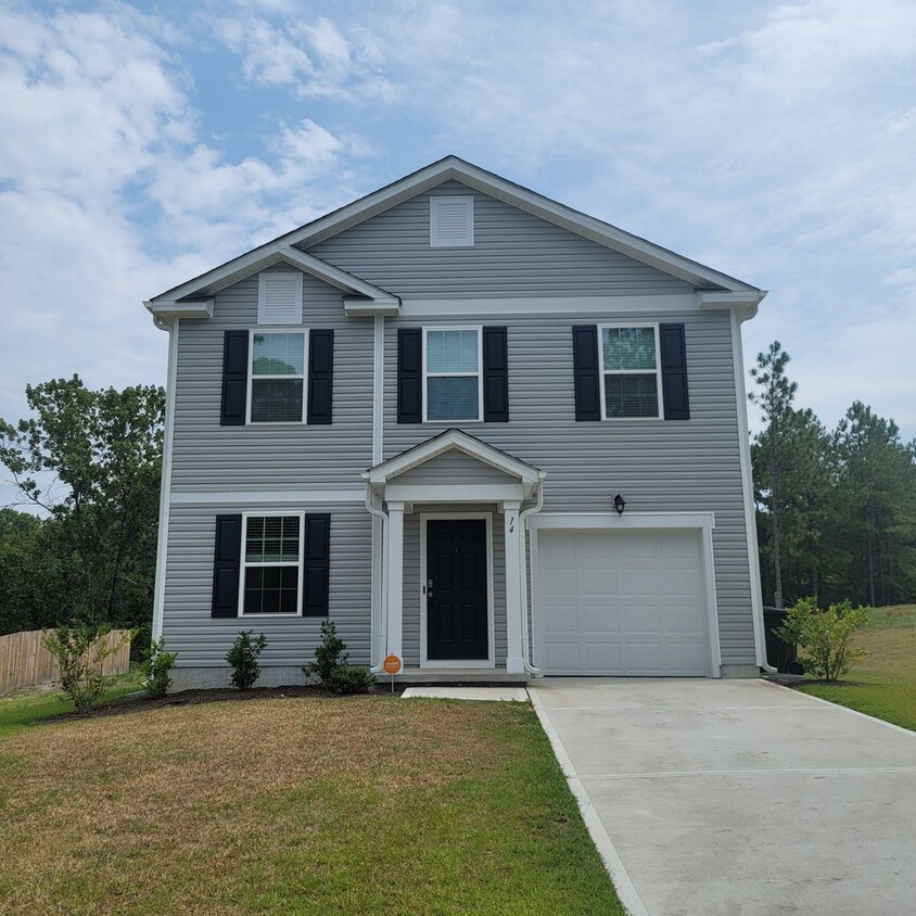 Primary Photo - NEW LISTING- Newly Built 3 Bedroom, 2.5 Ba...