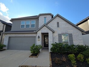 Building Photo - 9227 Dearborn Knoll Dr