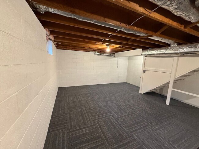 Building Photo - 215-217 Pembroke Way (Townhouse)