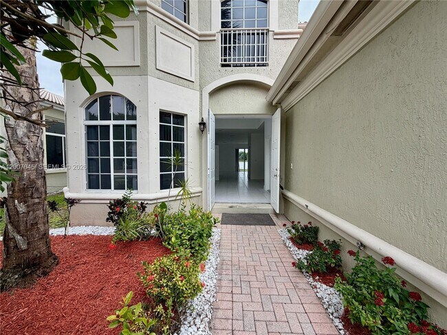 Building Photo - 6744 SW 195th Ave