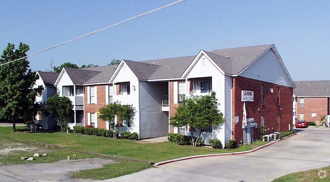 Building Photo - McNeil Star Apartments