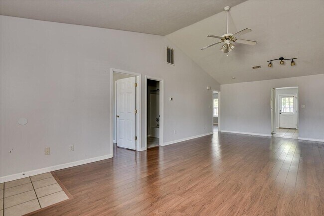 Foto del edificio - 234 Sassafras Ln