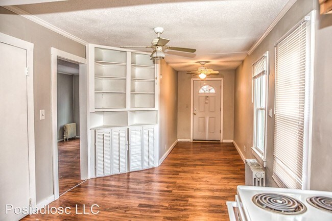 Foto del edificio - 2 br, 1 bath House - 209 Adams St