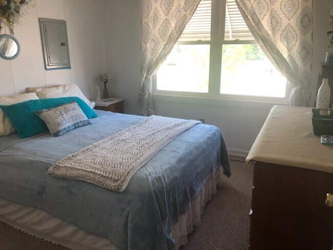 Bedroom 1 - 17771 Mahoning Ave