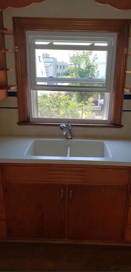 Building Photo - 20 Leslie St