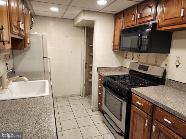 Foto del edificio - 62 King Henry Cir
