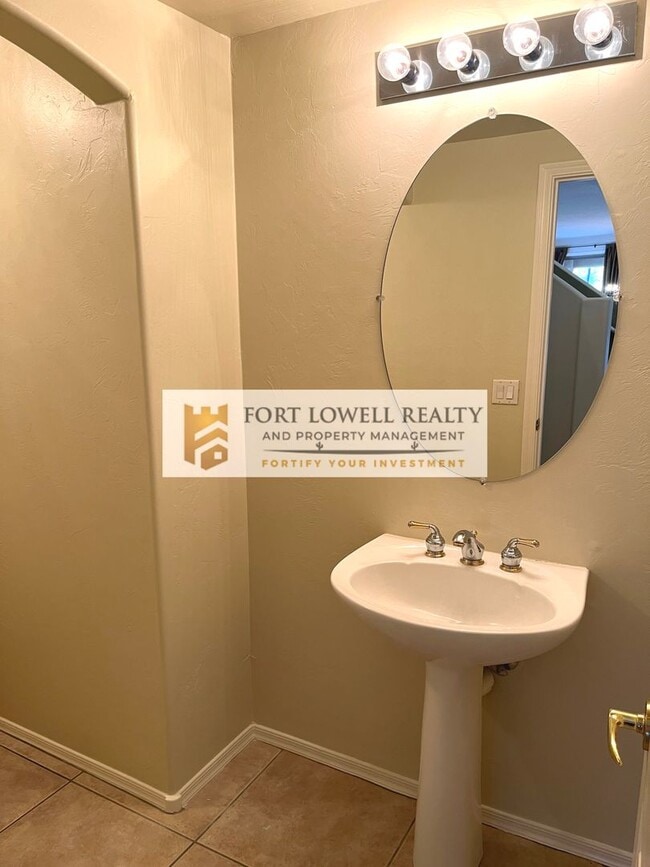 Foto del edificio - 3/2.5 2 car garage/washer/dryer/private yard