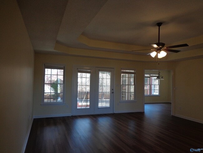 Building Photo - 205 Darsey Ct