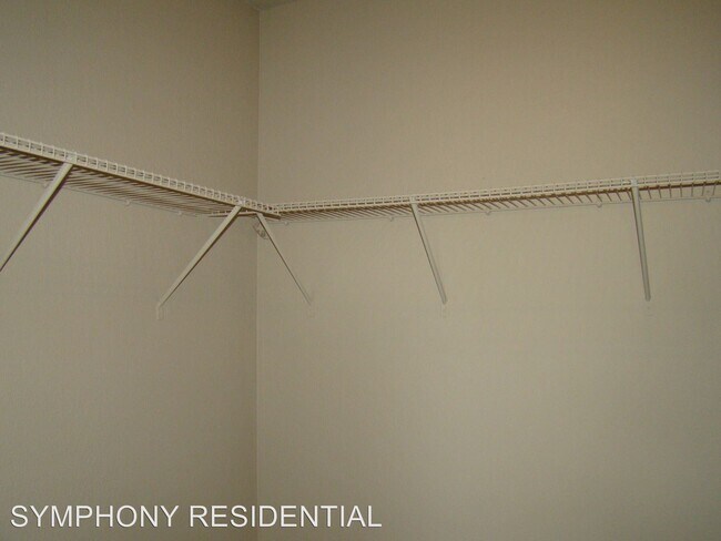 Foto del edificio - 4170-4178 NW 114th Ave