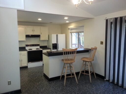 Building Photo - 2208 Grainmill Ct