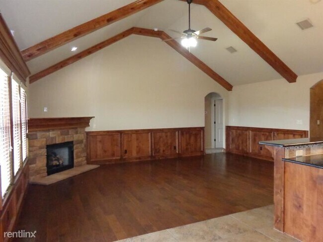 Building Photo - 3 br, 2 bath House - 12110 East 69th Stree...