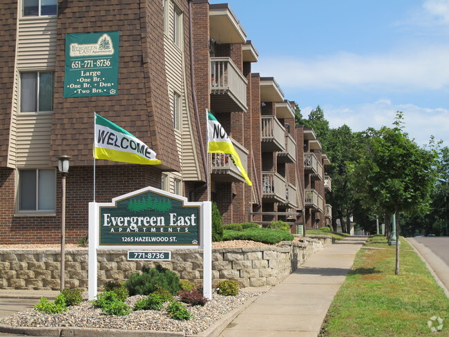 Building Photo - Evergreen East Apartments