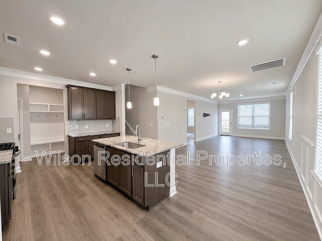 Building Photo - 216 Stamm Dr