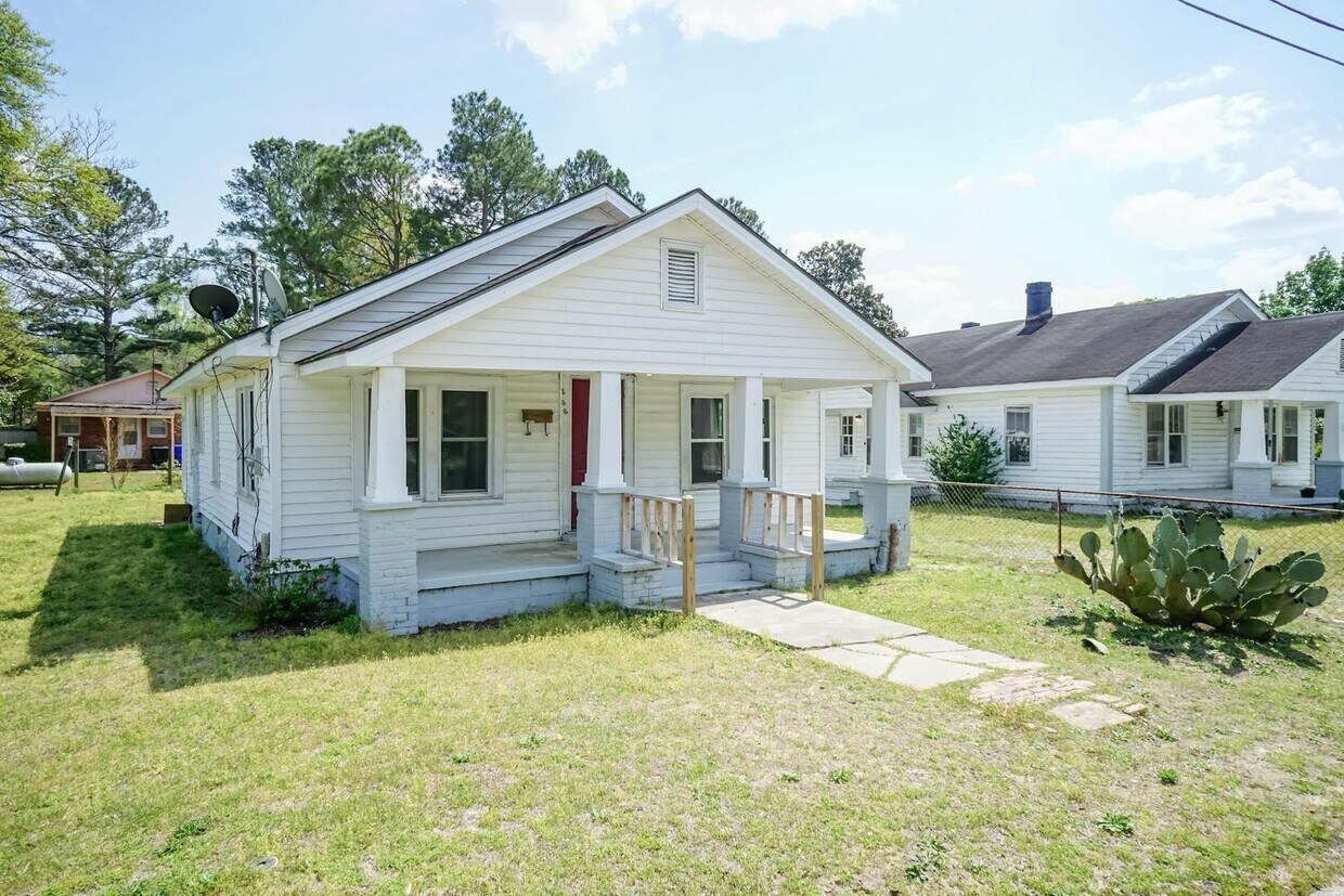206 Nolly St, Clinton, NC 28328 House Rental in Clinton, NC