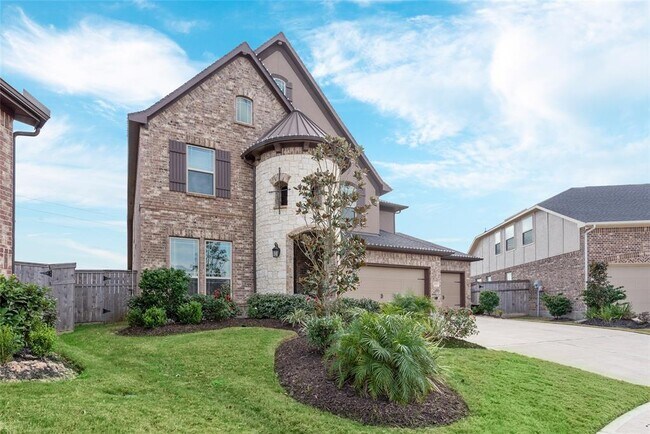 Foto del edificio - 28323 Long Mill Ln