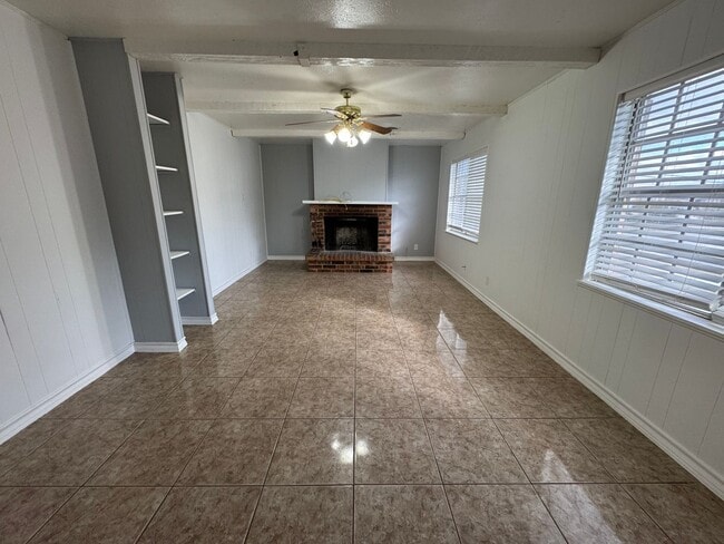 Building Photo - 3-Bedroom Home for Rent in Killeen