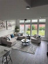 Building Photo - 10130 Water Harbor Dr